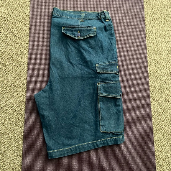 King Size Jean Shorts 🩳 - Picture 2 of 5